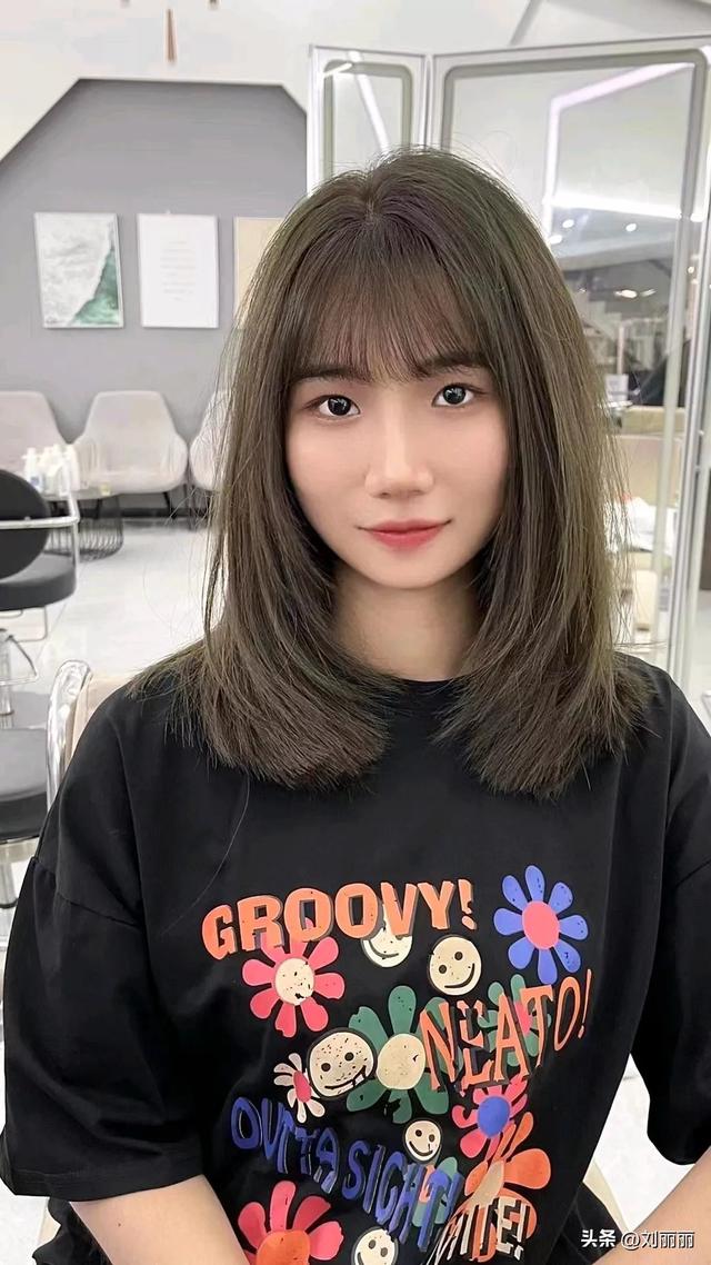 最流行的发型女，最美最时尚发型15款（12月最流行发型大全100多款）