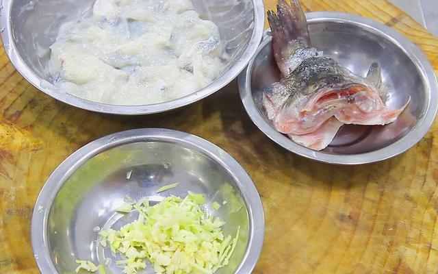 松鼠鱼用什么鱼，松鼠鱼用什么鱼做最合适（鲤鱼草鱼靠边站）