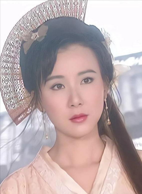 林青霞主演的电影，十大经典武侠电影林青霞（林青霞的东方不败真是帅到让人一生都无法忘记）