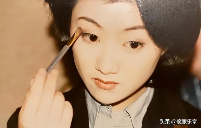 主持人杨蕾微博，杨蕾在节目中谈离婚