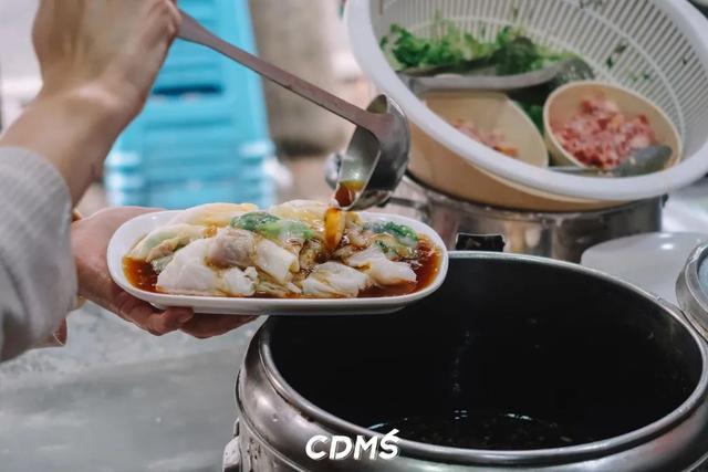 广州人吃成都火锅，广东女生被室友带去第一次吃成都火锅