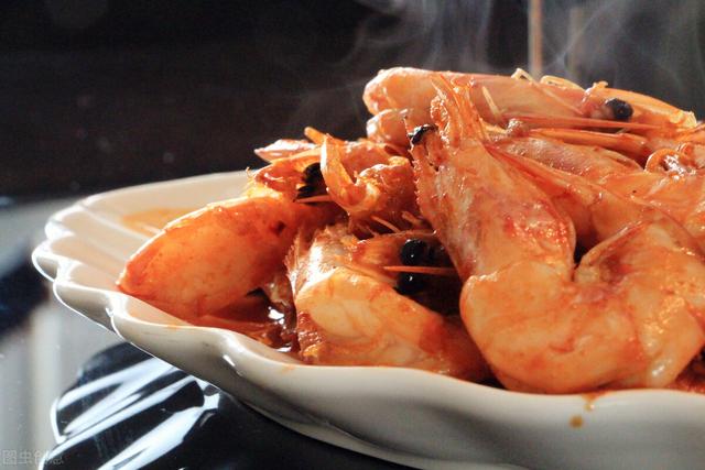 油焖大虾的制作方法，油焖大虾最简单的做法家常