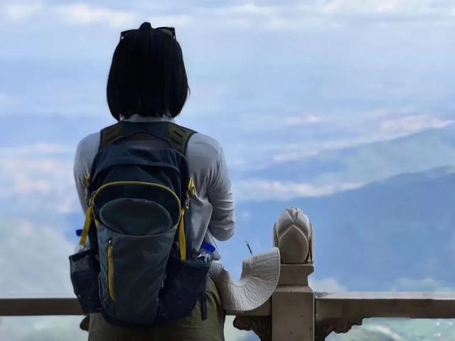 鸡足山旅游攻略，11月免费的大理宾川鸡足山（大理宾川鸡足山景区旅游攻略）