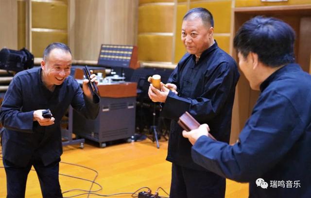 传统二人台小戏走西口，山西二人台唱腔走西口.家住在太原衣带相牵