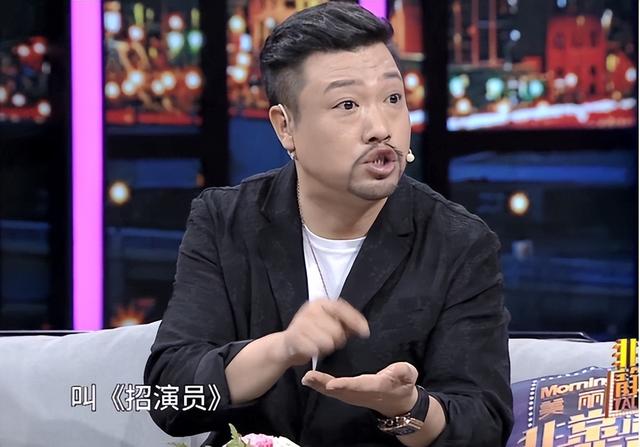 欢乐喜剧人贾冰近况，41岁演“财神爷”