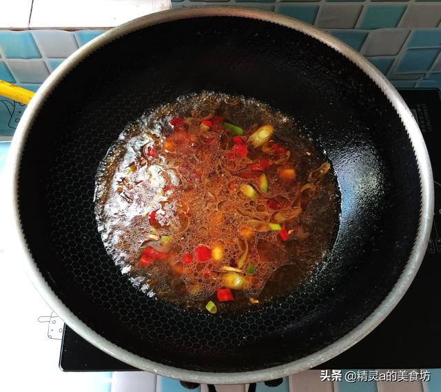 小海鱼怎么做好吃，小海鱼怎么煮才好吃（小黄鱼的简单好吃做法）