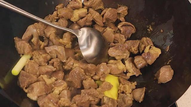红焖羊肉简单的家常做法，红焖羊肉的家常做法