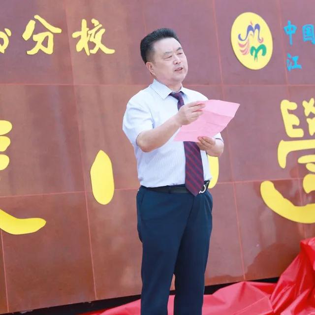 南京东山外国语学校，东山外国语学校秣陵小学（中高考成绩惊人）