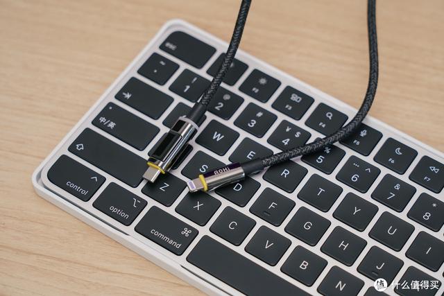 ipad如何扩大屏，一根线让iPad实现全屏扩展