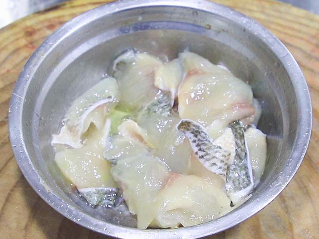 松鼠鱼用什么鱼，松鼠鱼用什么鱼做最合适（鲤鱼草鱼靠边站）