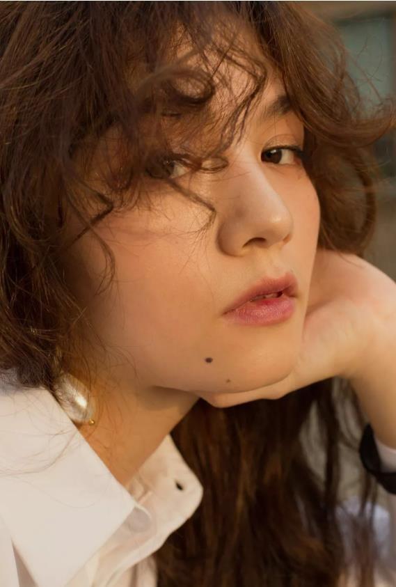 饶雪漫书模名单，一炮而红春夏书模出身逆袭金像影后