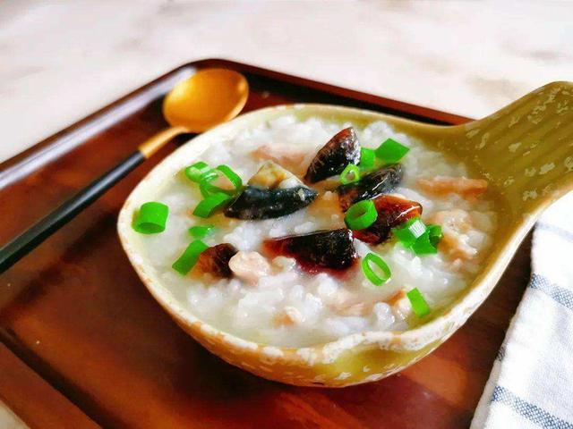 早餐吃什么比较好简单又有营养，早餐不知吃什么