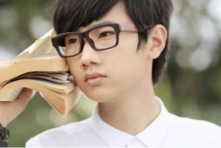 非主流时期娃娃音歌手，非主流时期的三大女巨头勾起网友怀念