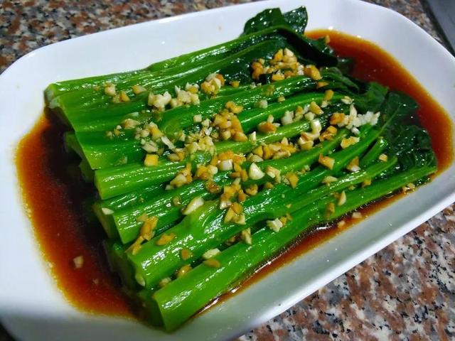 蚝油蒜蓉菜心的做法，蒜蓉耗油菜心的做