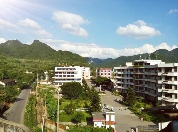 清远市第二中学，清远市各区县中考录取分数线