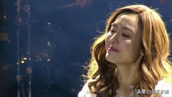 马思纯高考成绩，十位高考考100多分的明星（文化水平低就不要装）