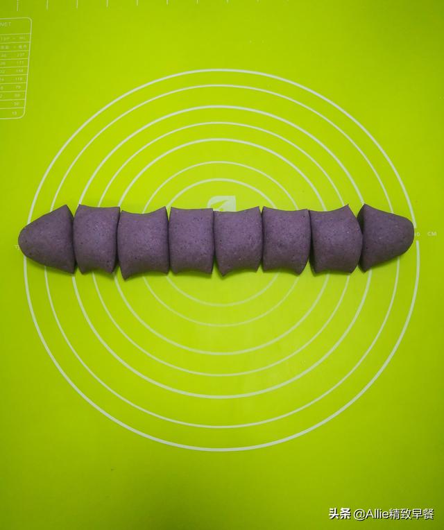 黑米怎么做好吃，黑米怎样弄得好吃有营养（黑米多加这两步）