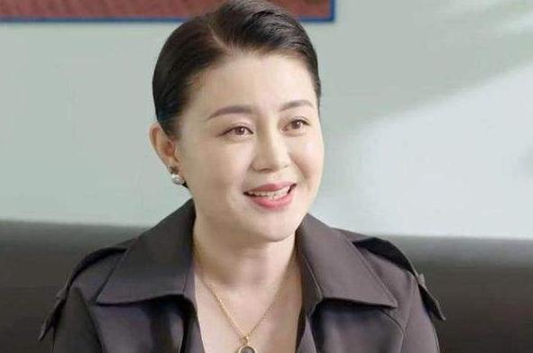 赵本山和关婷娜现在怎么样，我和赵本山是清白的