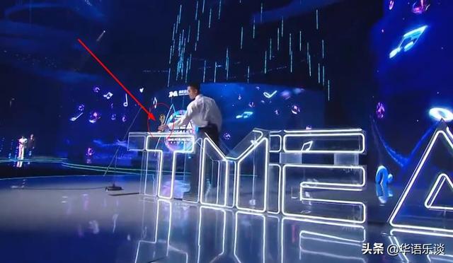 周深 周杰伦，十大歌手展现乐坛新格局