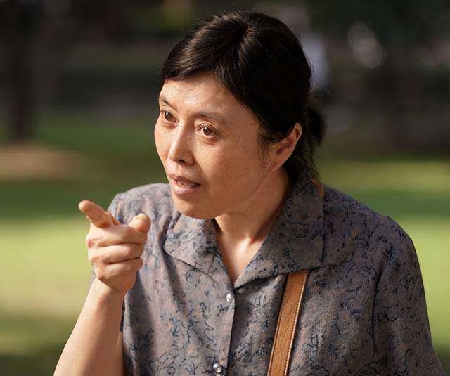 孙红雷与于嘉丽这几年见过面吗，提出和年迈体衰的丁嘉丽分手