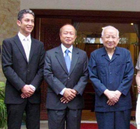 威廉王子年轻时候的样子，柬埔寨王子比威廉王子还帅