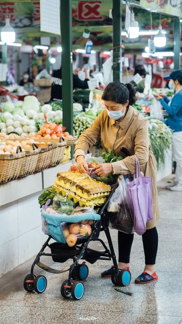 武汉菜市场价格，武汉的菜市场都在哪里（“武汉买菜测评\