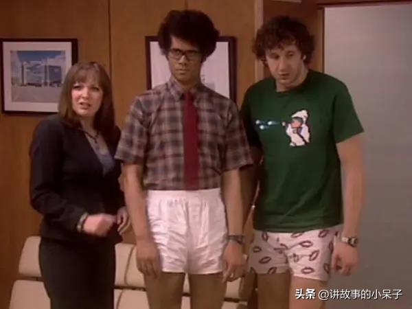 英国搞笑的黑白电视剧，本以为俗套的剧情和人物