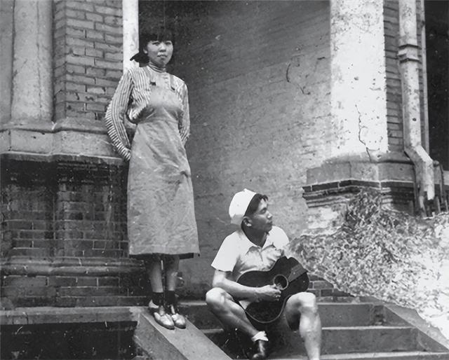 鲁迅萧红的关系，鲁迅与萧红仅仅只是单纯师生关系