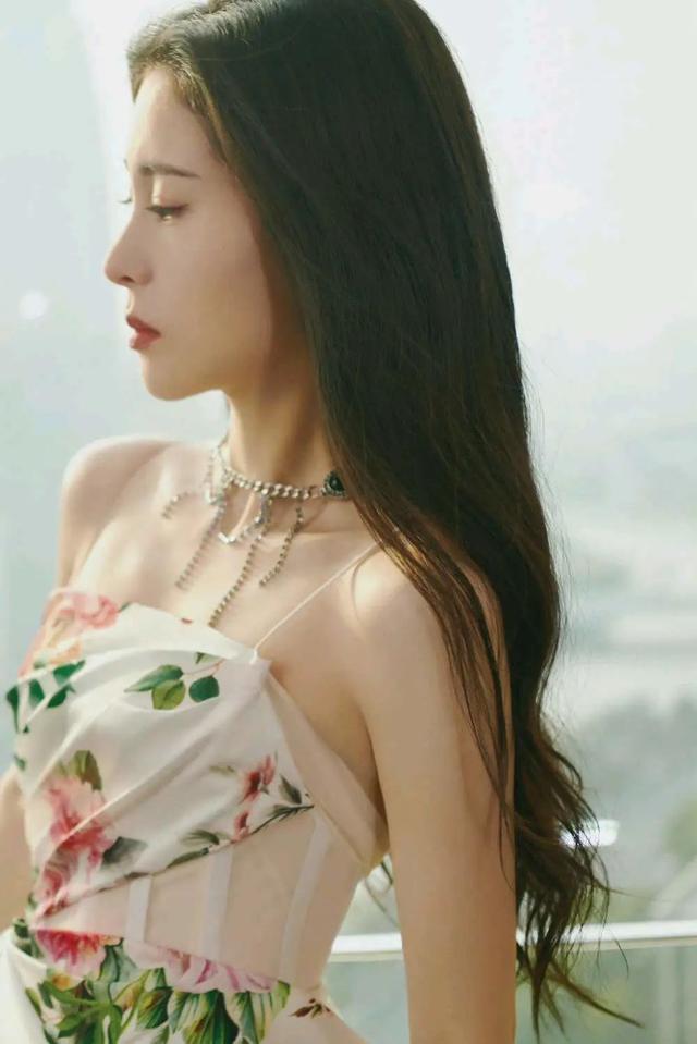 华晨宇与张碧晨，华晨宇与张碧晨事件解析（两次亲子鉴定照曝光女方不悦）