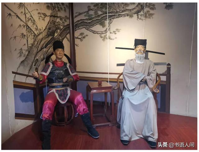 浙江杭州岳庙中的岳飞雕像介绍，西湖边上有座岳王庙