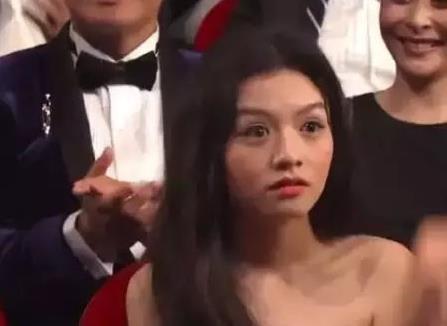 饶雪漫书模名单，一炮而红春夏书模出身逆袭金像影后