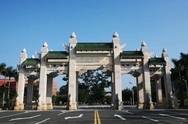 华南农业大学排名，华中农业大学全国高校排名（华南地区高校2023年排名）