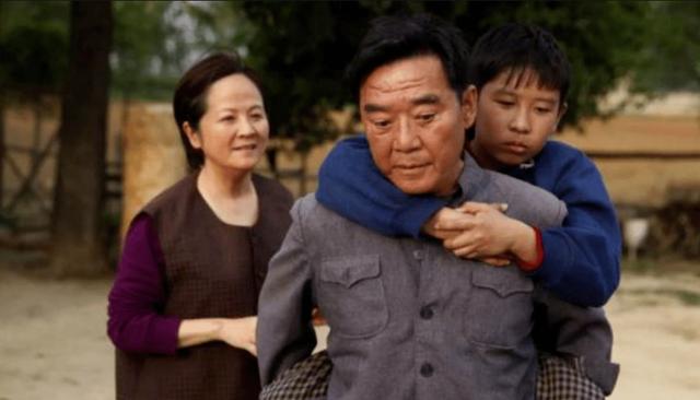 天生有孝心的人特征有哪些，人老了走不动时