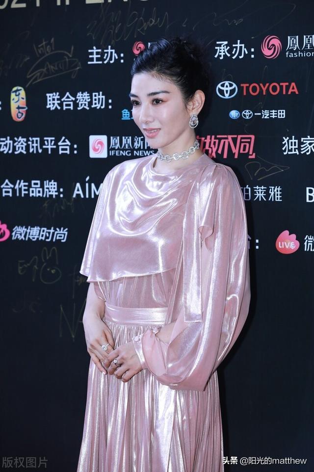 凤凰网时尚频道，从LVMH重启制表师品牌看尊达封神记