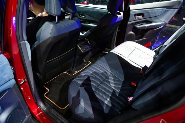 ARIYA艾睿雅造电动车，雅迪电动车新出一款