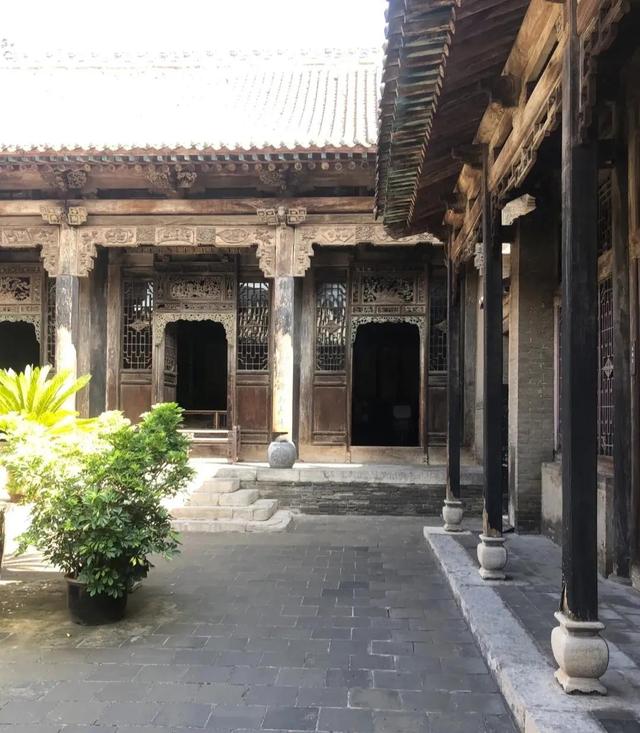王家大院在哪里，去山西王家大院都经过哪几个景点（值得一游的山西大院）