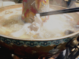 介绍一种特色美食北京烤鸭，北京烤鸭太好吃了