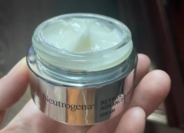 40岁抗皱紧致面霜推荐，30-40岁抗皱面霜排行榜（建议常备这4款平价抗老面霜）