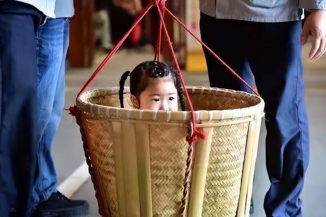 立秋这天吃什么，立秋当天风俗吃什么（立秋到了老传统别忘）