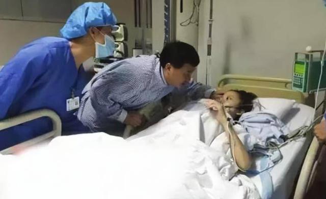 姚贝娜与那英的关系，记忆中还有她们的身影