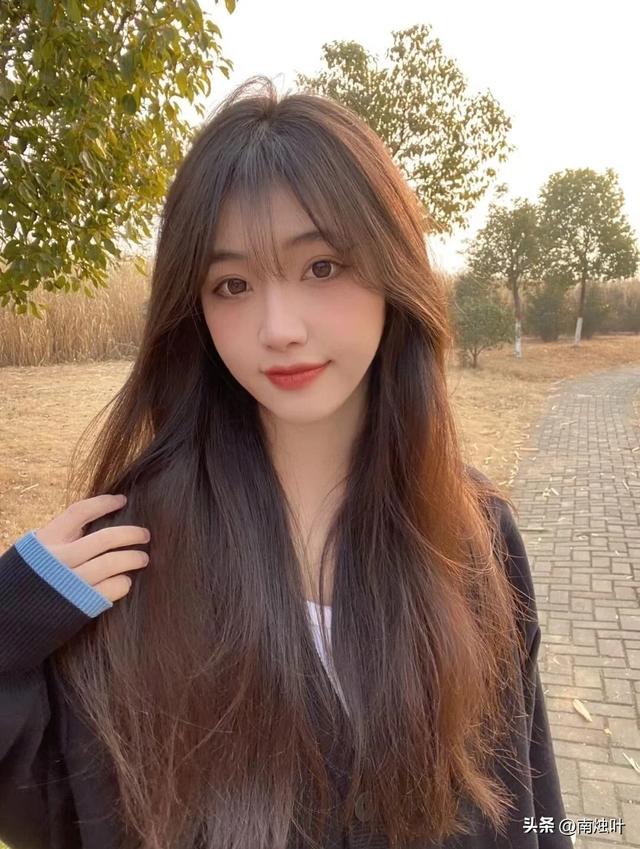 栗棕色染发效果图，女生染发发色推荐奶茶栗棕