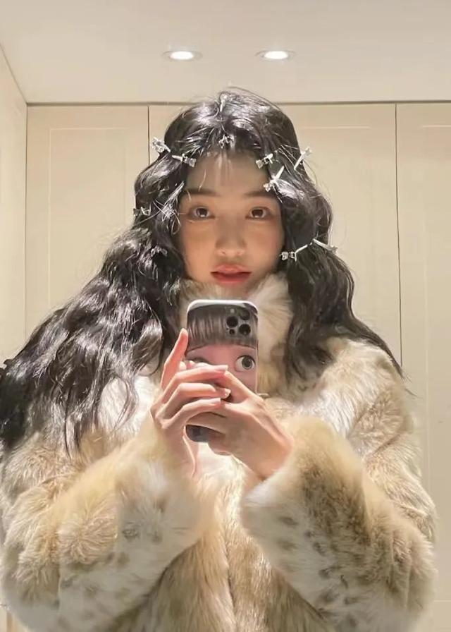 适合各种脸型的发型减龄，女生显老又土气的5款发型