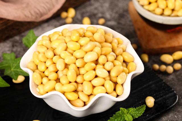 用白醋在家自制豆腐做法，一碗黄豆一勺米醋