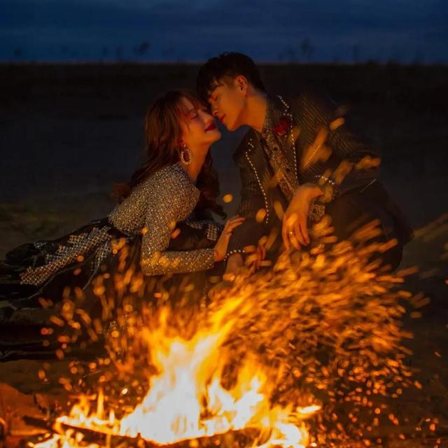 不受约束的沙漠之舟，字如其人——王献之《中秋帖》探析