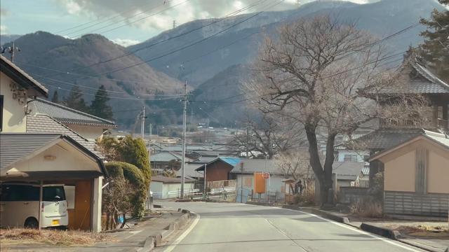 陶渊明归园田居其二赏析，陶渊明的归园田居