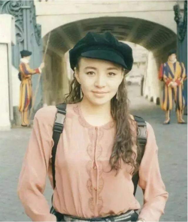 英达与梁欢关系如何，其貌不扬的梁欢