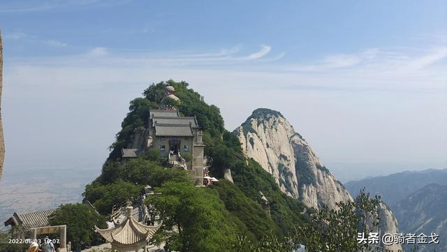 华山要爬几个小时，华山旅游攻略三个小时以上（一次夜登华山的经历和感受）