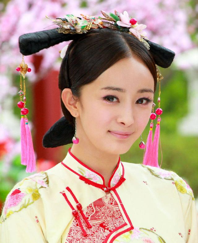 杨幂刘诗诗间隔刘亦菲，让杨幂赵丽颖刘诗诗刘亦菲争了十年