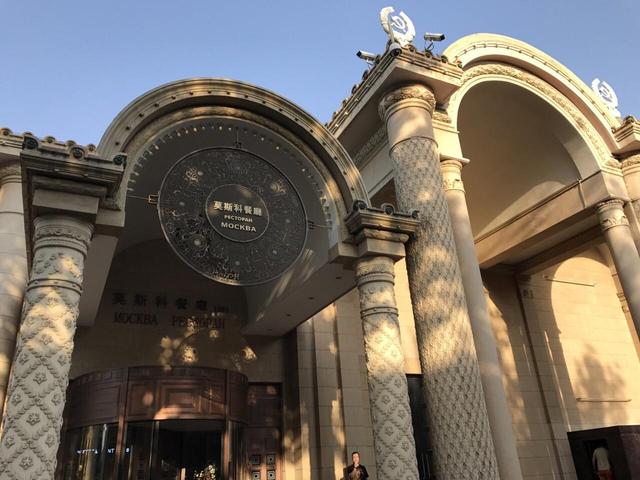 没想到老院子成了影视基地拍戏，北京大院文化与大院影视剧里的纯真年代