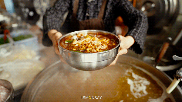 上货必吃独特味道酸辣粉，这碗东门酸辣粉